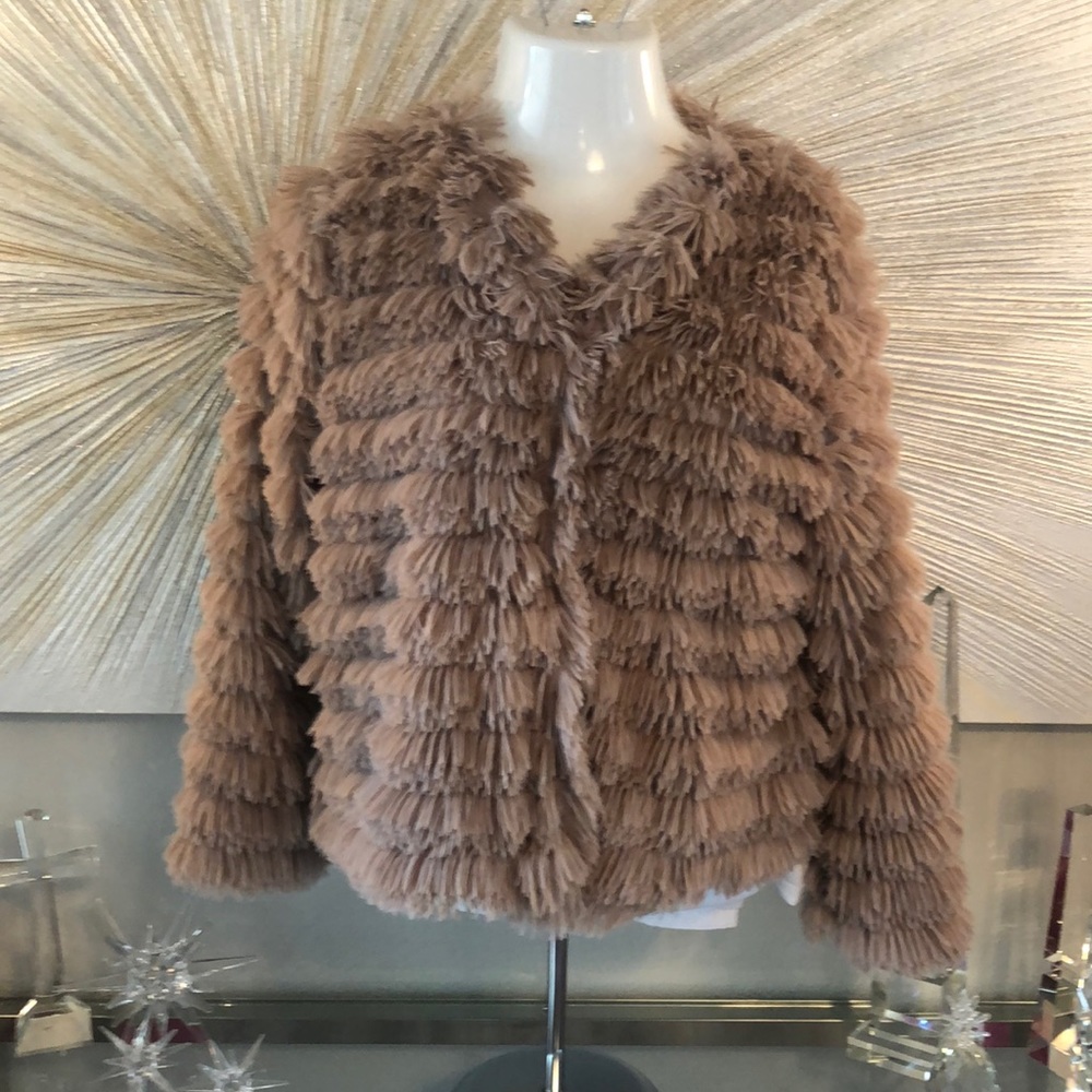 SHE & SKY WOVEN LAYERED FAUX FUR JACKET - Picture 3 of 7
